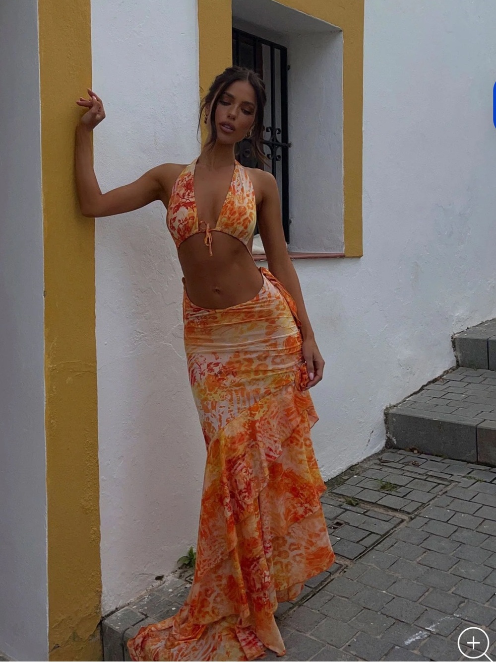 NWT BRAND NEW Sunset Halter Maxi Dress with Cut-Out Waist - Picture 2 of 4
